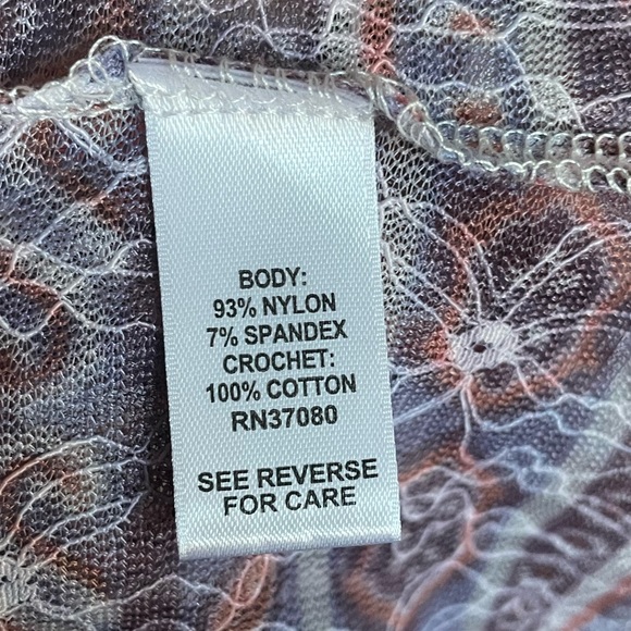 CATO Top - Picture 9 of 10